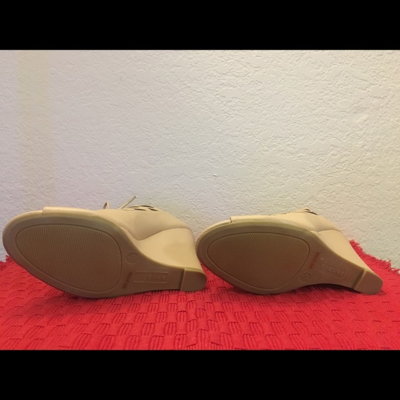 Bamboo
Color nudcrp
Size 7
Style Royce-13 - Picture 7 of 7